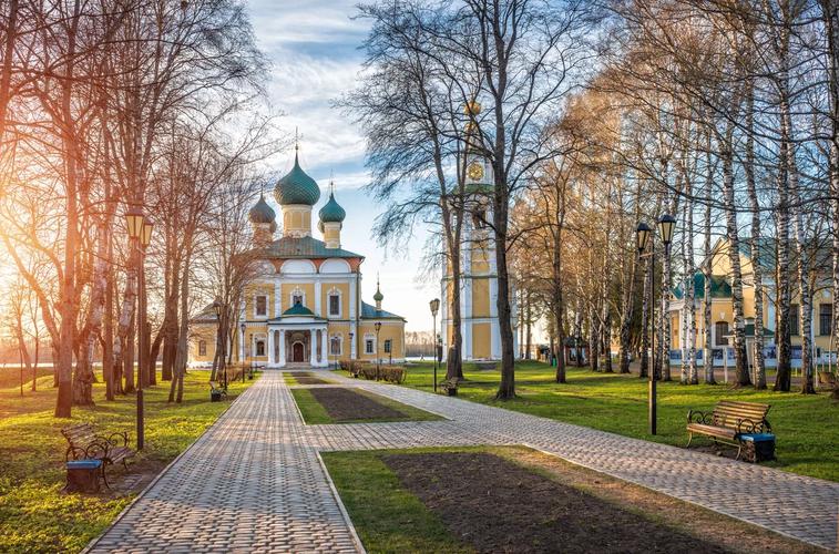 Автобус| Уездное кольцо: от столицы к Волге