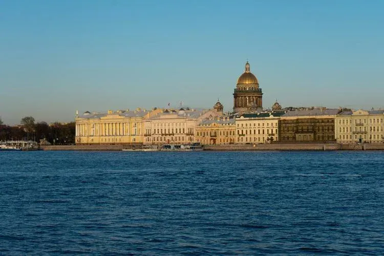 Поезд | Петербургская Коллекция из Перми 2025