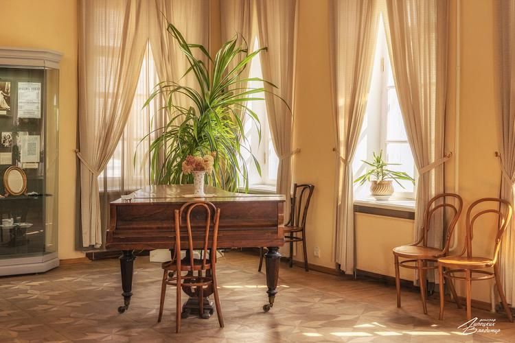 Автобус| Сквозь века и эпохи: открывая Смоленск