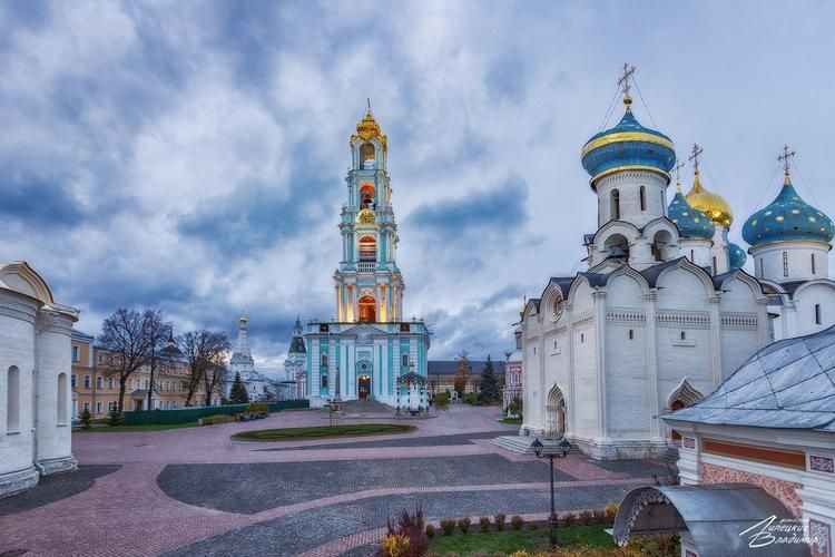 В гости к Ивану Грозному и стеклодувам: путешествие с ретропоездом