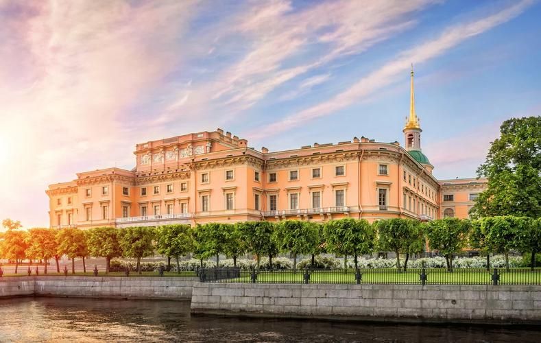 Петербург за 4 дня: главные грани