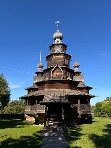 Знакомство с хозяюшкой: Суздаль