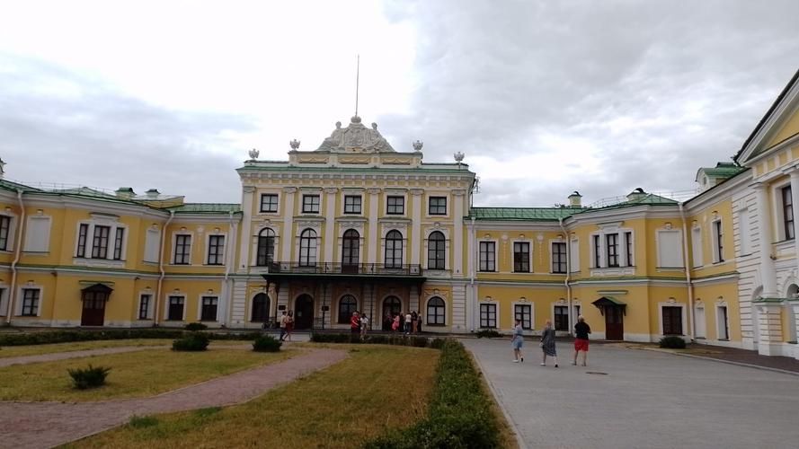 Автобус| Отдых в Тверских Пенатах: тишина, уют и древний шарм